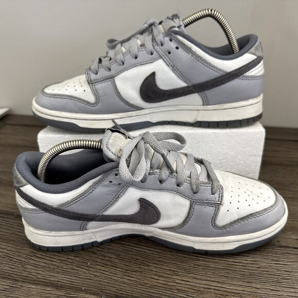 Nike Dunk Low SE Light Carbon Shoes Men’s 8 FJ4188-100 - Picture 3 of 16